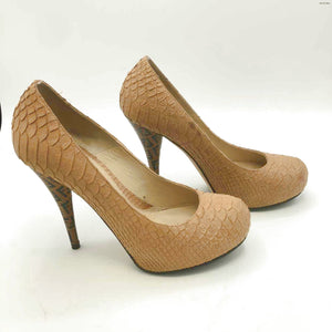 FENDI Beige Made in Italy Monogram Trim Shoe Size 39.5 US: 9 Shoes