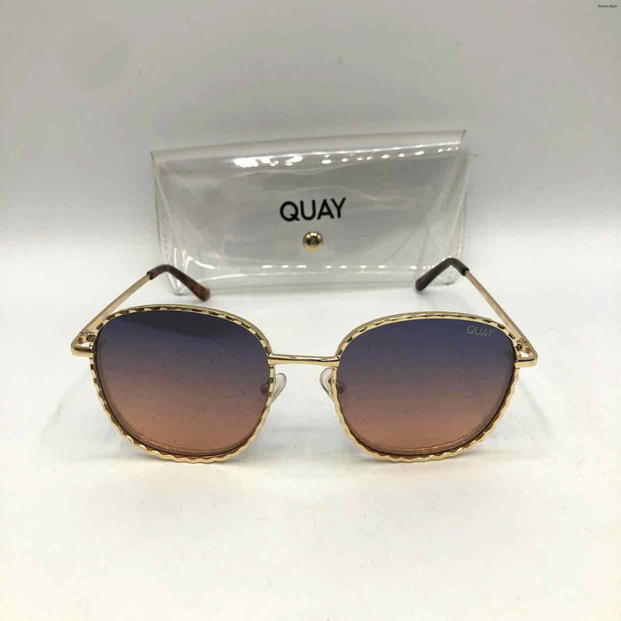 QUAY Goldtone Pink Pre Loved Glitter Sunglasses w/case