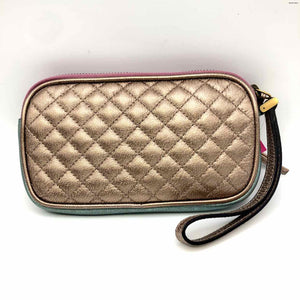 GUCCI Pink Aqua Leather Shimmer Quilted Wristlet Wallet