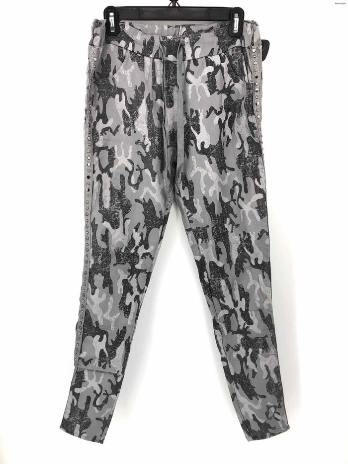 VENTI6 Gray Silver Trim Camouflage Studded Size SMALL (S) Pants