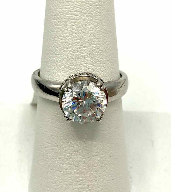 Sterling Silver Cubic Zircon SZ 8 Ring SS