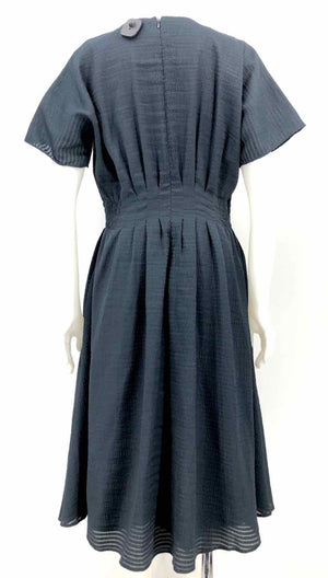 CLUB MONACO Navy Textured Short Sleeves Size 8  (M) Dress