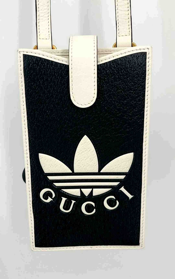 GUCCI White & Black Leather Phone Crossbody Purse