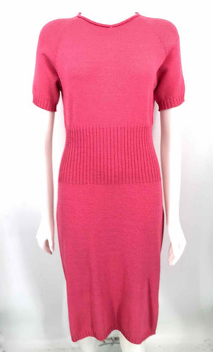 ST. JOHN Pink Knit Short Sleeves Size SMALL (S) Dress