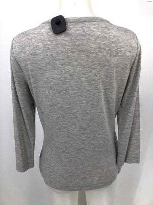 St. JOHN SPA Gray pocket 3/4 Sleeve Size MEDIUM (M) Top