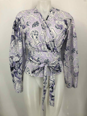 BAUM UND PFERDGARTEN Lavender White Print Wrap Size MEDIUM (M) Top