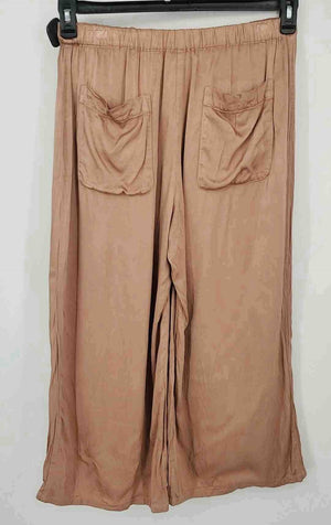 RAQUEL ALLEGRA Blush Pink Made in USA Gaucho Size MEDIUM (M) Pants