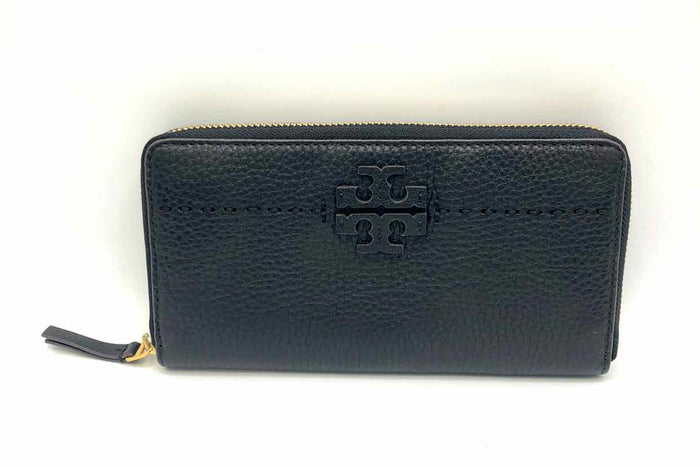 TORY BURCH Black Gold Pebbled Leather Zip Around Wallet