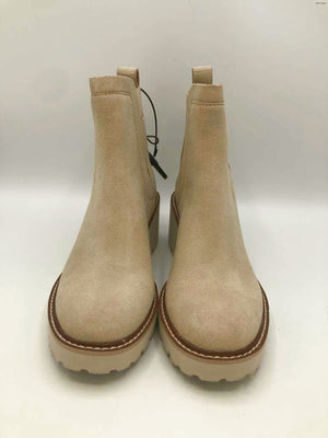 DOLCE VITA Beige Suede Ankle Boot Shoe Size 7 Boots