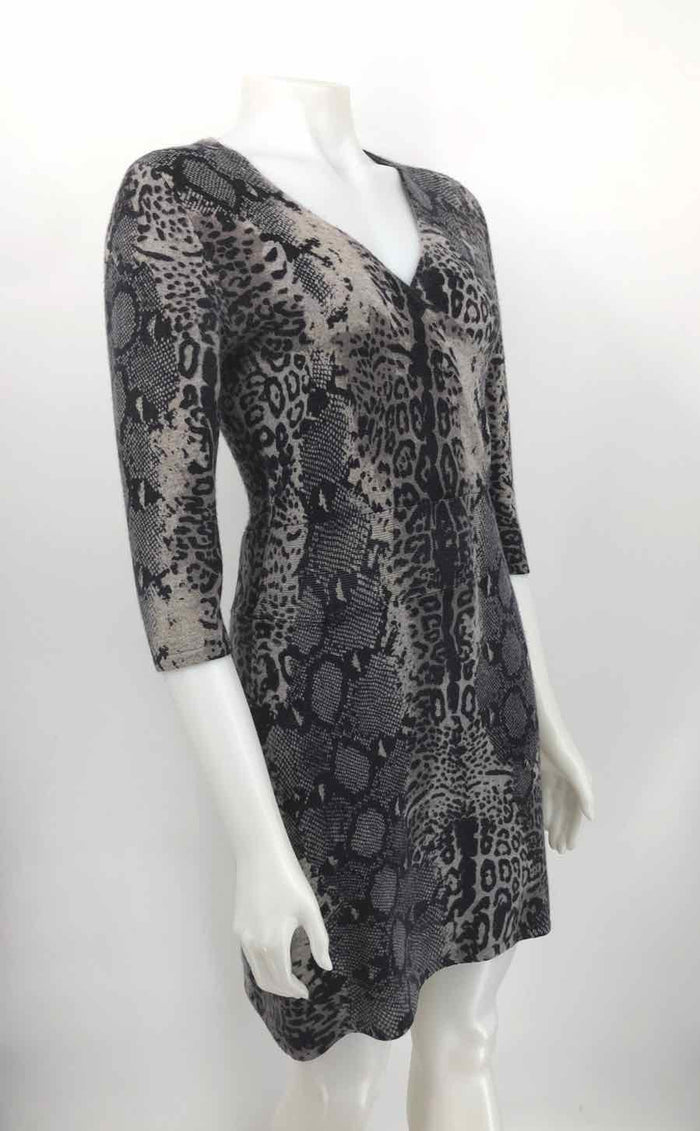 NEIMAN MARCUS Gray Black 100% Cashmere Reptile Pattern 3/4 Sleeve Dress