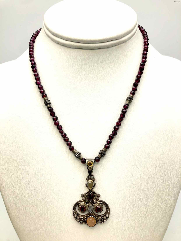 Plum Silver Multi Beaded Garnet Pre Loved ss Necklace