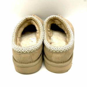 UGG Beige Suede Mule Shoe Size 7 Shoes