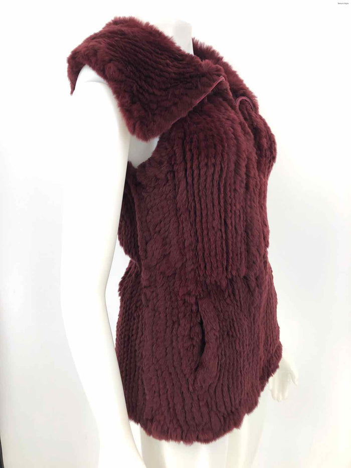 THE WRIGHTS Burgundy Fur Zip Front Women Size MEDIUM (M) Vest