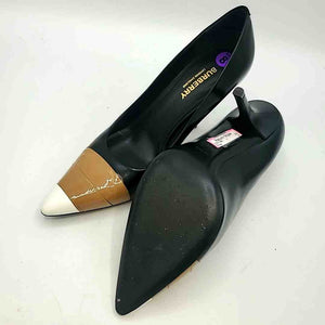 BURBERRY Tan Black Heels Shoe Size 38.5 US: 8 Leather Shoes