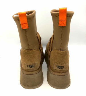 UGG Tan Orange Suede Platform Shoe Size 6 Boots