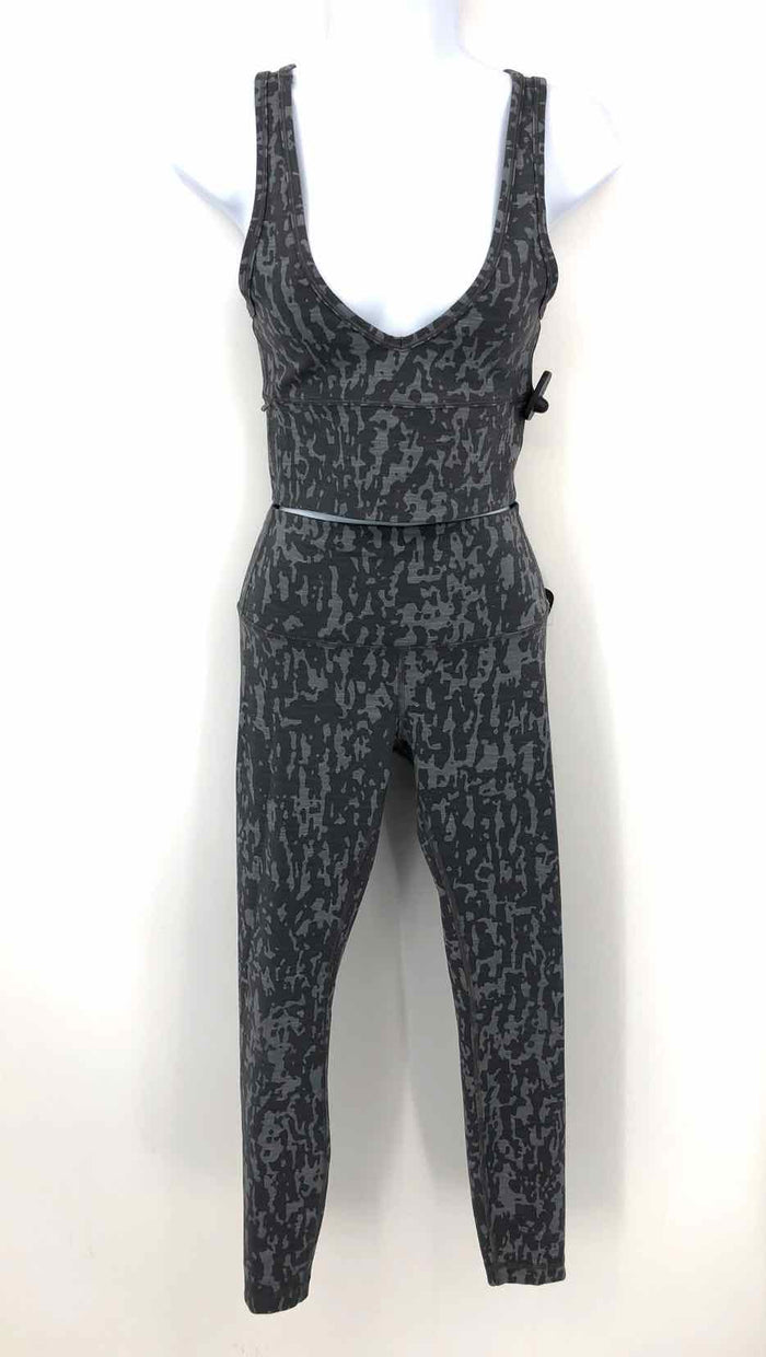 LULULEMON Gray Print Legging & Top Size SMALL (S) Activewear Set