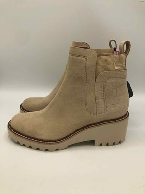 DOLCE VITA Beige Suede Ankle Boot Shoe Size 7 Boots