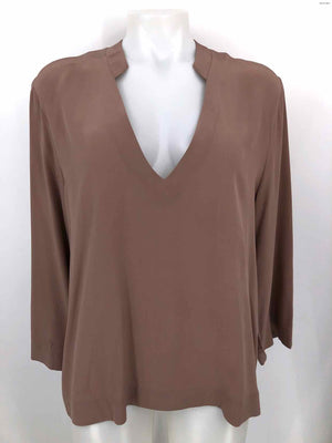 BROCHU WALKER Taupe 100% Silk V-Neck Size LARGE  (L) Top