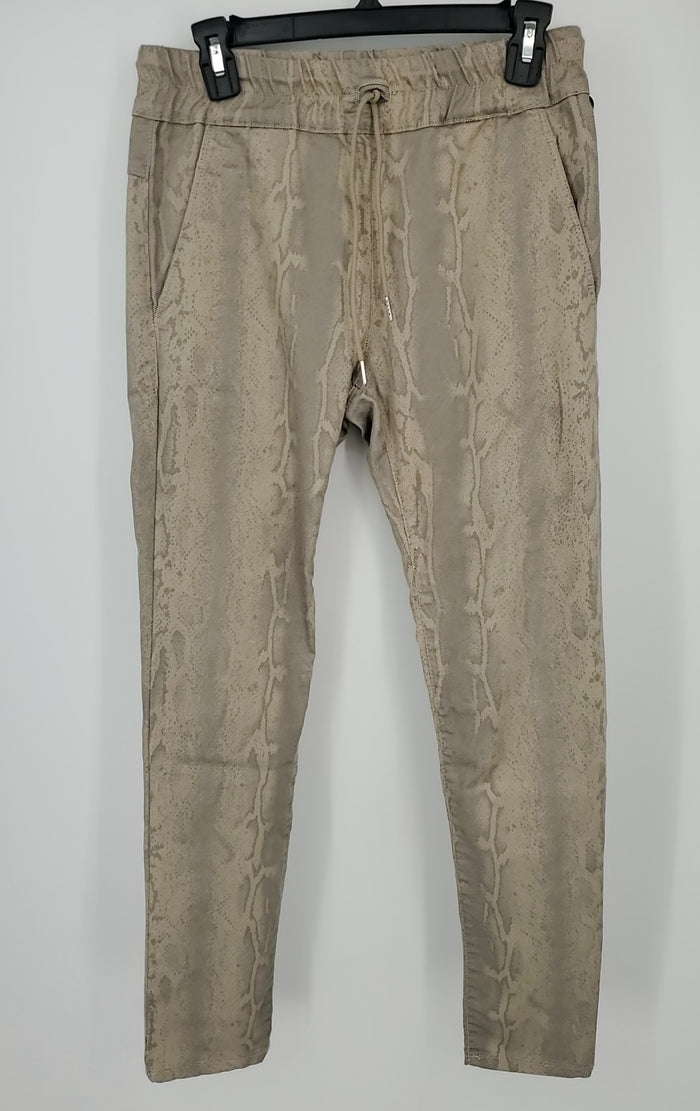 FLOG Tan Gray Reptile Pattern Elastic waist Size 28 (S) Pants