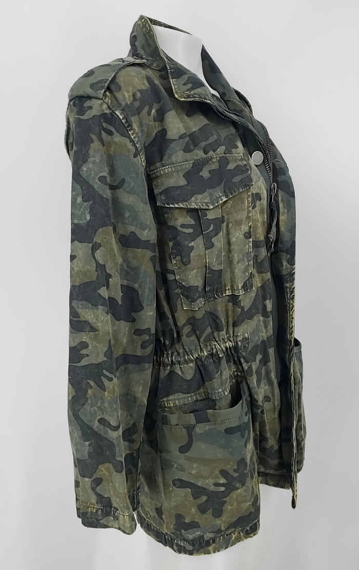 DL1961 Olive Green Black Camouflage Utility Women Size MEDIUM (M) Jacket