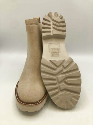 DOLCE VITA Beige Suede Ankle Boot Shoe Size 7 Boots