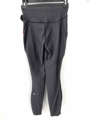 LULULEMON Gray Pinstripe Legging Size 4  (S) Activewear Bottoms