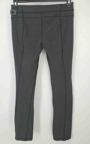 LULULEMON Gray Straight Leg Size 12  (L) Activewear Bottoms