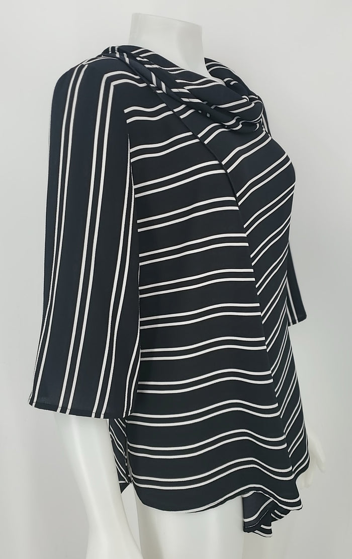 JOSEPH RIBKOFF Black White Striped 3/4 Sleeve Size 8  (M) Top