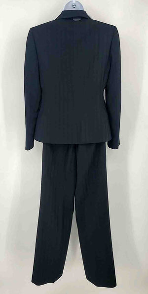 TAHARI Black Size 2  (XS) Stripe Blazer & Pants Suit Set