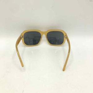 VESTAL Tan Sunglasses w/case