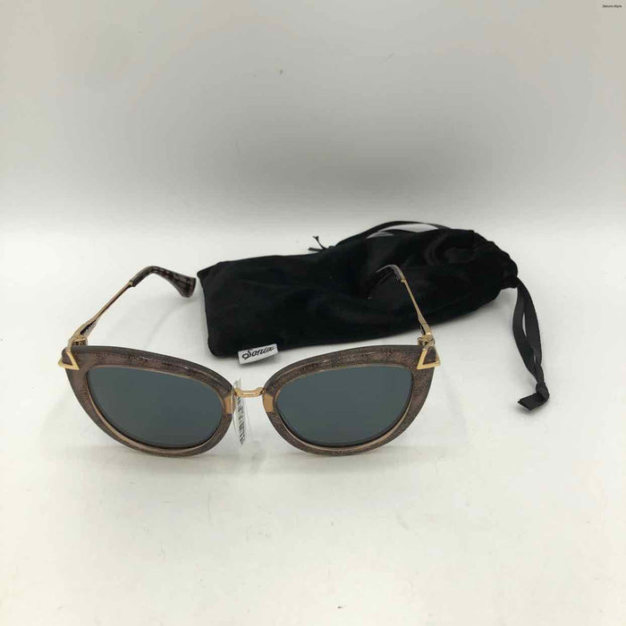 SONIX Gold Black Glitter Cat Eye Sunglasses w/case