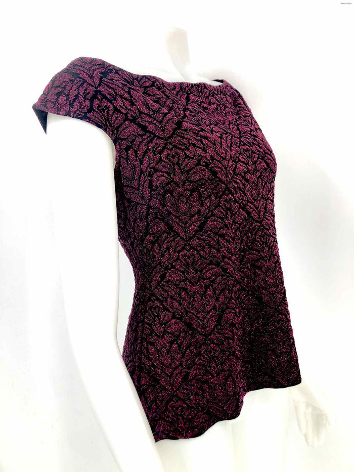 ST. JOHN Black Burgundy Textured Size MEDIUM (M) Top