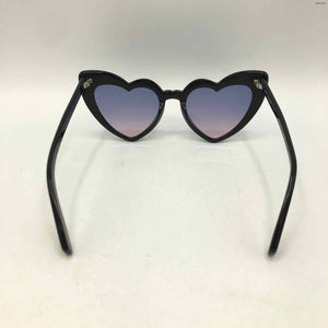 YSL - YVES ST LAURENT Black Pre Loved Heart Sunglasses w/case