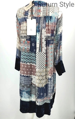 BACI White Navy Print Longsleeve Size LARGE (L) Dress - ReturnStyle