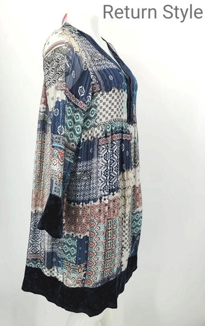 BACI White Navy Print Longsleeve Size LARGE (L) Dress - ReturnStyle