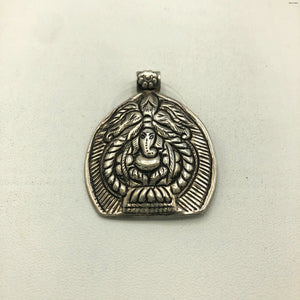 Silver Pendant - ReturnStyle