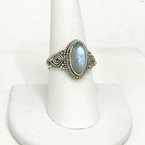 Sterling & Rainbow Moonstone SZ 8 Ring SS - ReturnStyle